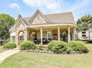 8557 Central Plank Rd, Wetumpka, AL 36092