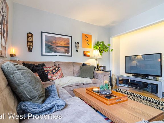 4th image of 811 Euclid St #6439656