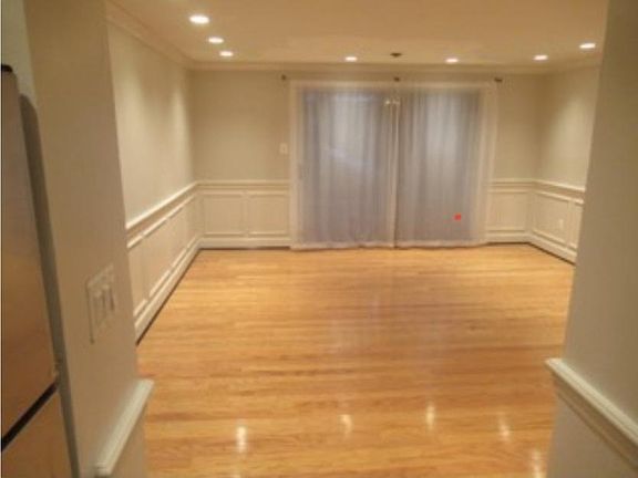 2nd image of 10220 Rockville Pike APT 101