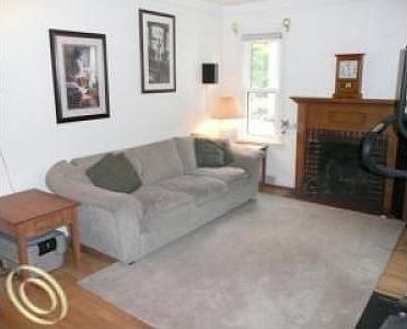 2nd image of 958 Ross St