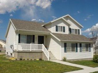 4025 E Cattle Dr, Eagle Mountain, UT 84005