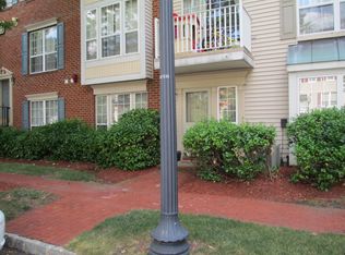 2 Dogwood St, Jersey City, NJ 07305