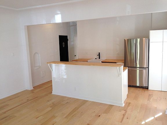 3rd image of 414 N Curson Ave APT 206