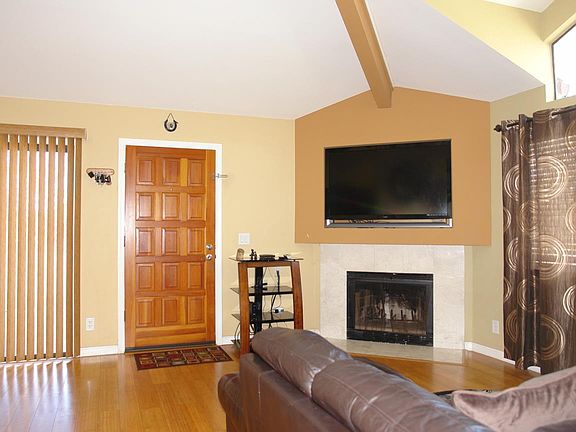 2nd image of 172 Sunwood Meadows Pl