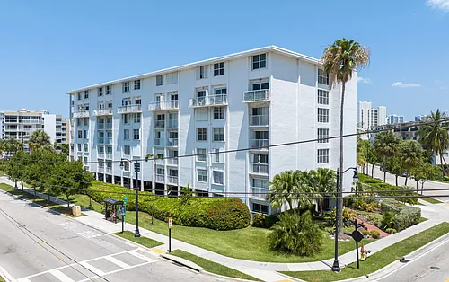 17800 Atlantic Blvd #Penthouse 1-15 Photo 1
