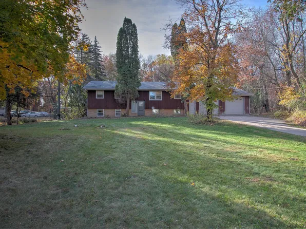 1304 153rd Ln NE, Ham Lake, MN 55304