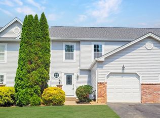 1141 Old Farm Rd, Lawrence, PA 15055