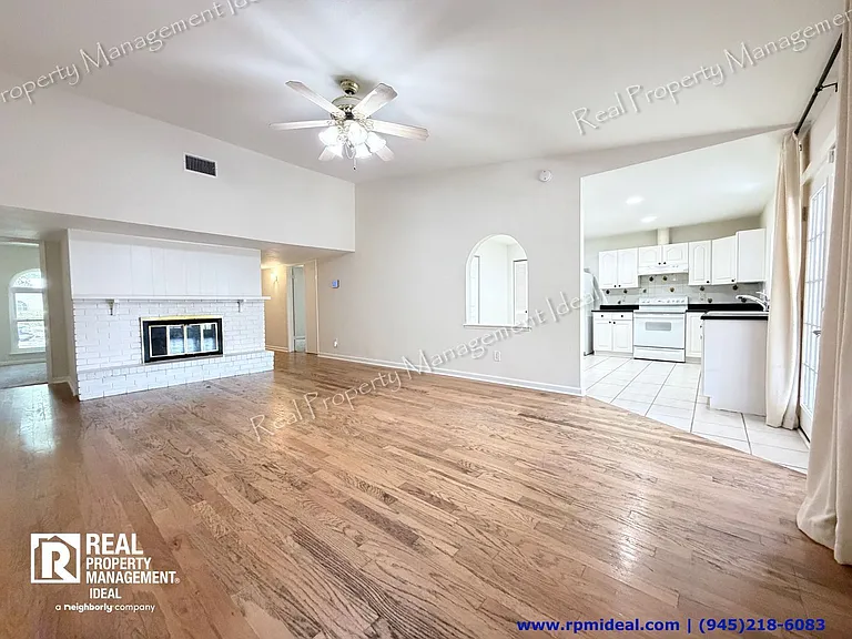 407 Ivy Way — Photo 6