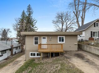 1113 10th St NW, Minot, ND 58703