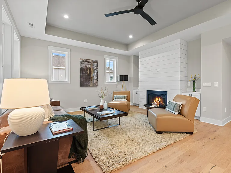 8866 Coe Dr — Photo 12