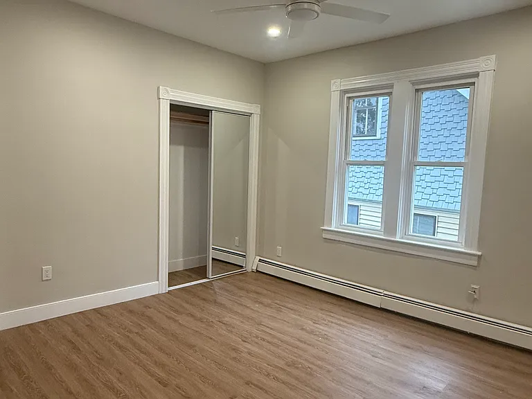 86 Abbott St #1 — Photo 7