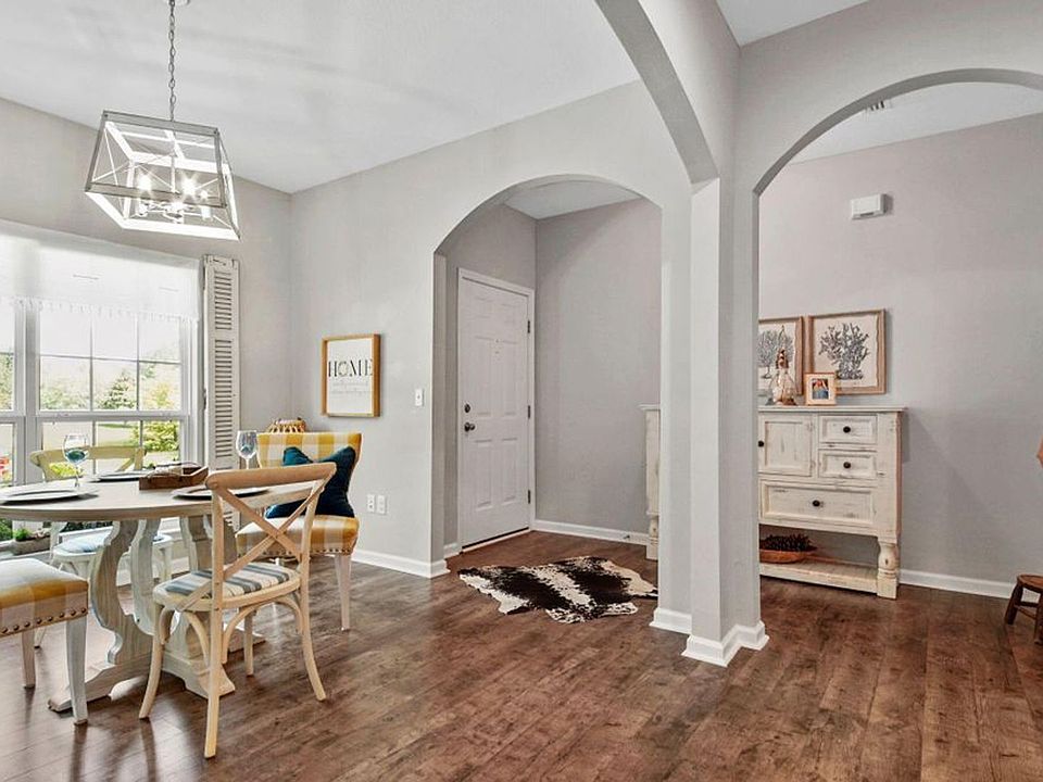 1st image of 120 Fanny Ann Way