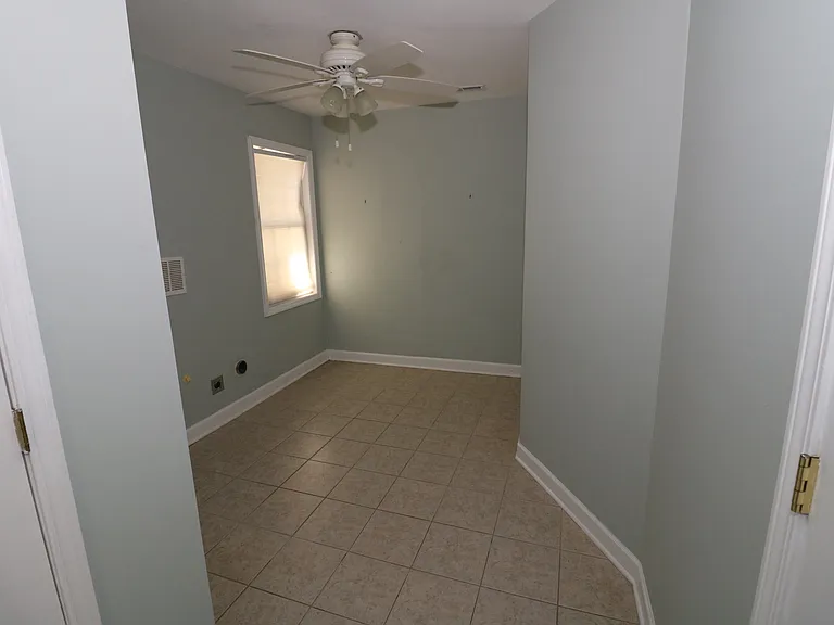 4589 Giles Ave — Photo 19