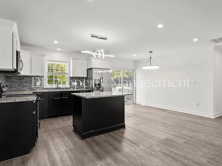 1708 Martin Luther King Dr — Photo 6