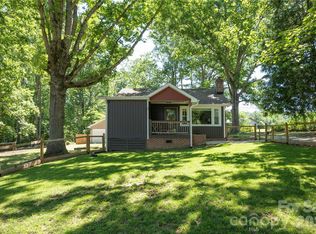40 Dove Haven Ln, Hendersonville, NC 28791