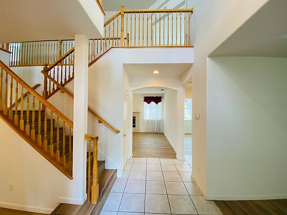 2nd image of 9557 Fox Flower Ct