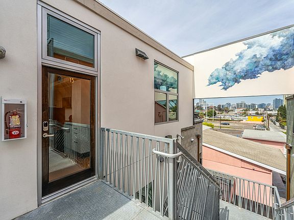 2nd image of 1932 Kearney Ave APT 15