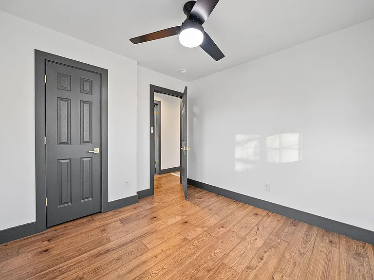 610 Ford St — Photo 24