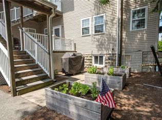 2799 Pawtucket Ave APT 1, East Providence, RI 02914