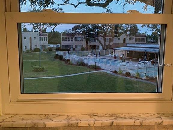 4th image of 209 Aspen Cir