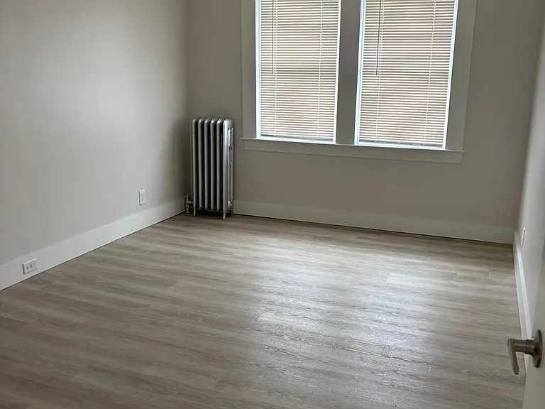 276 Main St — Photo 16
