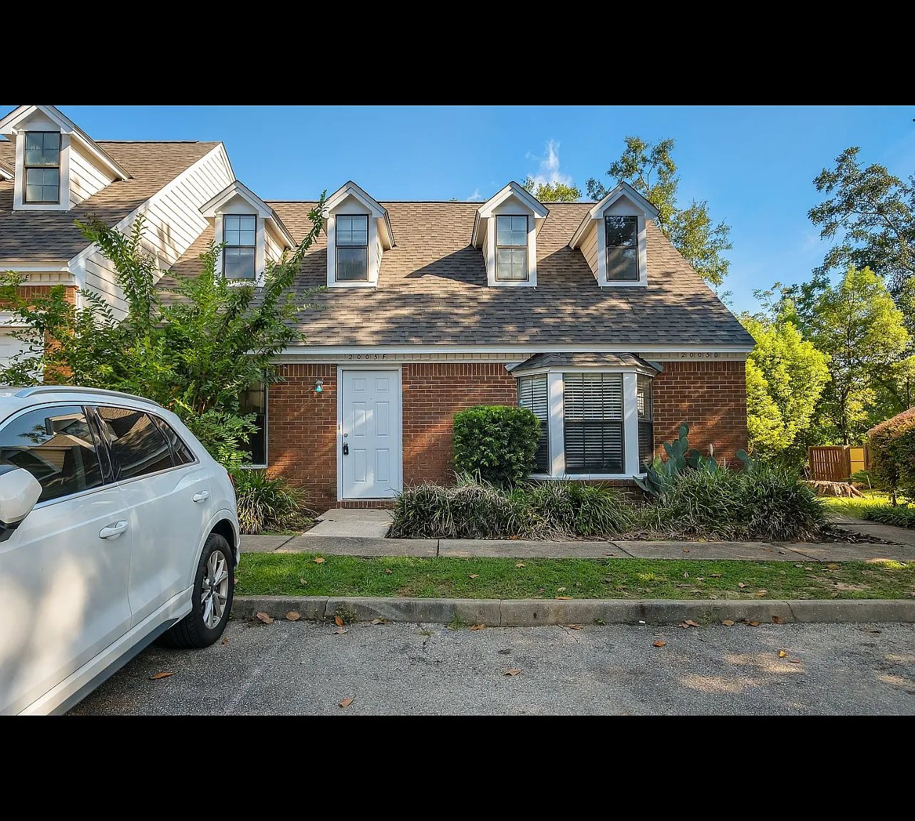 2 bed, 1067 sqft, $1,450 — Photo 1