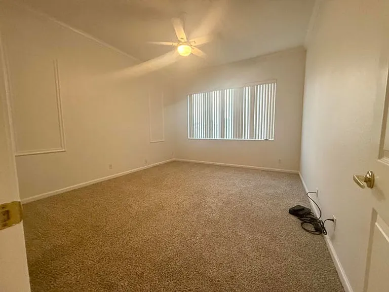 9041 Bay Harbour Cir — Photo 12