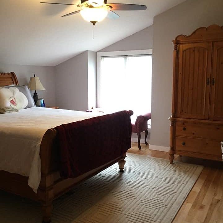 1st image of 31 Linden Ln Unit 1