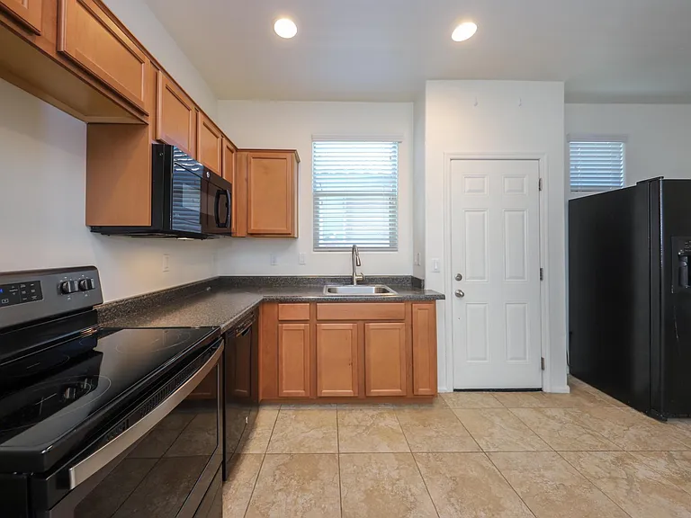 7444 S Salt Water Dr — Photo 7