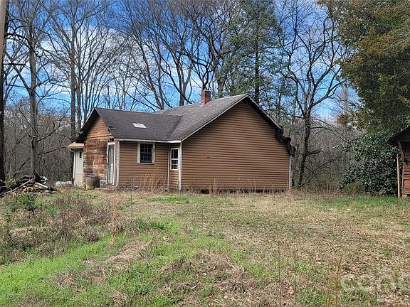 2nd image of 1939 River Rd