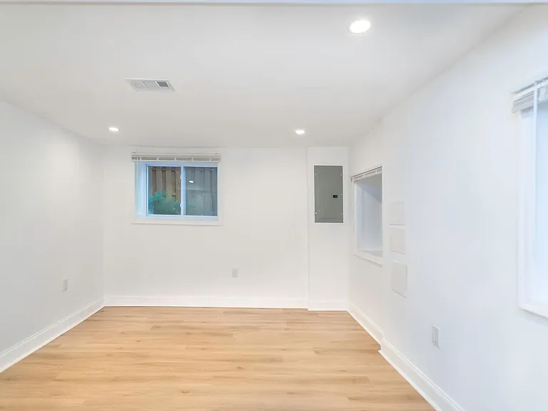 1210 Lamont St NW #1 — Photo 4