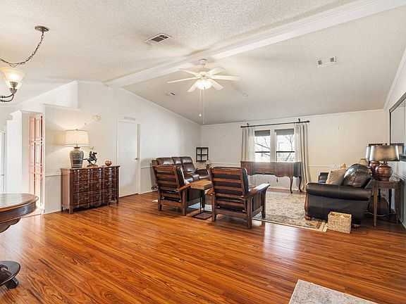 5th image of 144 Cypress Dr S