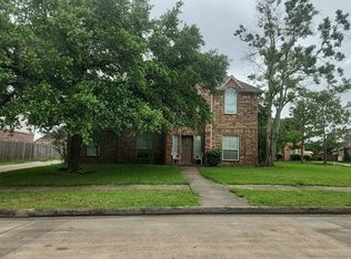 423 Lookout Ln, Dickinson, TX 77539