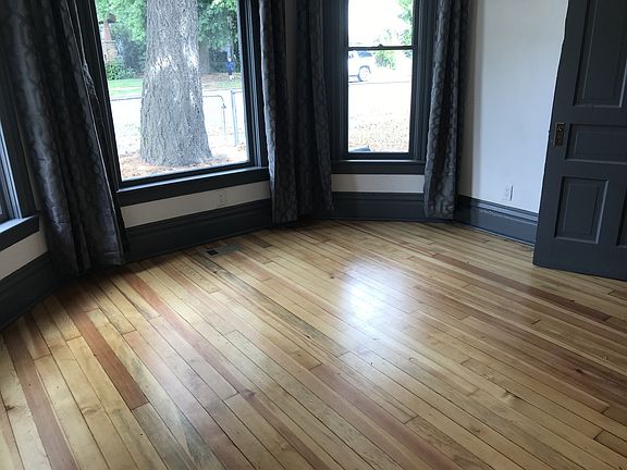 4th image of 1923 W College Ave