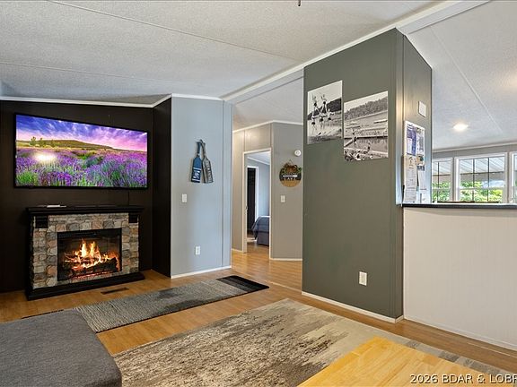 3rd image of 27420 Cross Ln