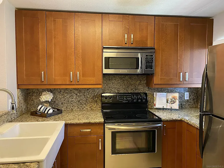 7405 Charmant Dr #2324 — Photo 23