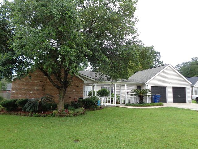 1st image of 105 Berryhill Dr