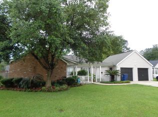 105 Berryhill Dr, Carriere, MS 39426