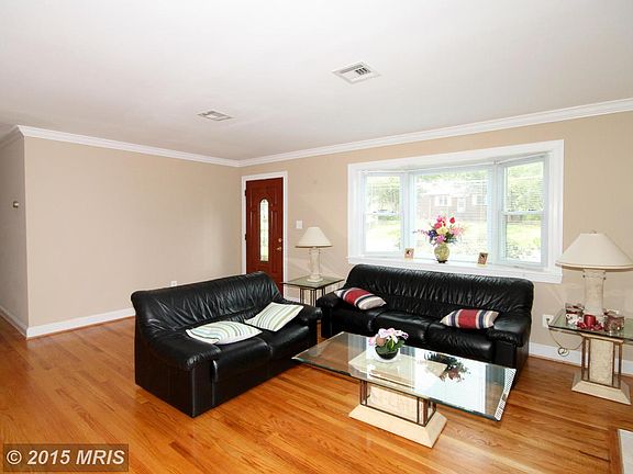 3rd image of 6111 Vista Dr