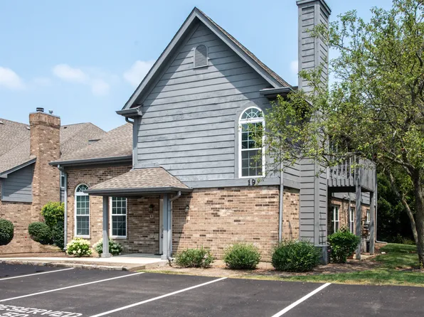 19 Foxcroft Rd, Naperville, IL