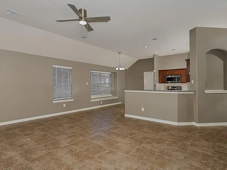 9606 Arched Oak Dr — Photo 11