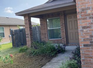 2416 Blue Sky Ln, Lockhart, TX 78644