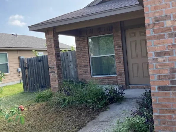 2416 Blue Sky Ln, Lockhart, TX 78644