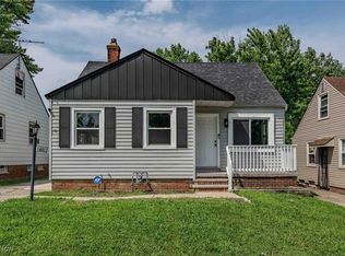 15803 Maplewood Ave, Maple Heights, OH 44137