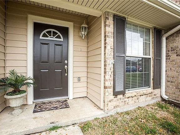 2nd image of 1669 Glencairn Ln