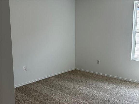 5th image of 920151 Wallace Ave
