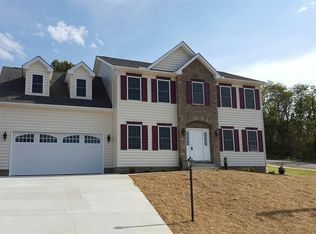 2 Grandview Dr, Dillsburg, PA 17019