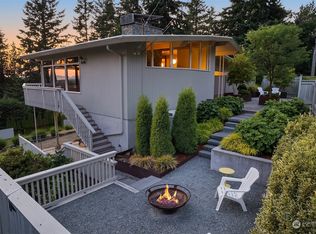 17315 Olympic Pl, Mount Vernon, WA 98274