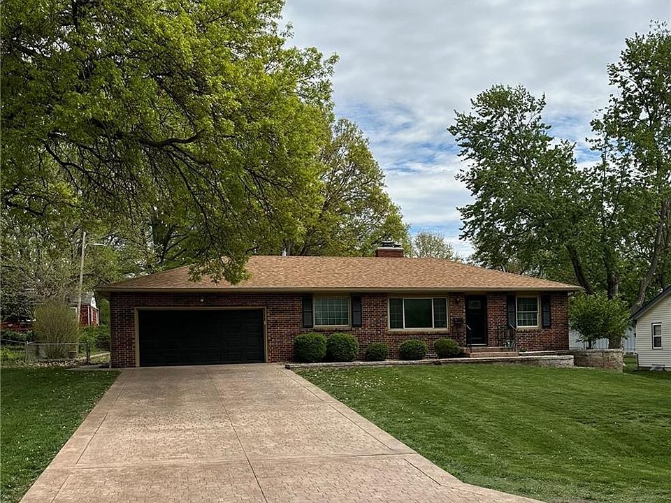1st image of 6611 Willow Ave
