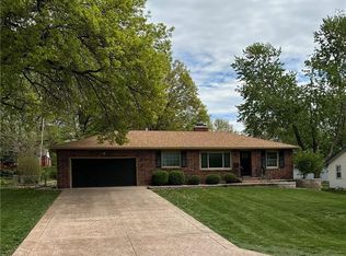 6611 Willow Ave, Raytown, MO 64133